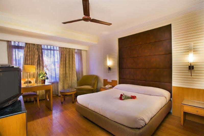 The Bmk Hotel Greater Kailash Delhi (National Capital Territory of India) Dış mekan fotoğraf