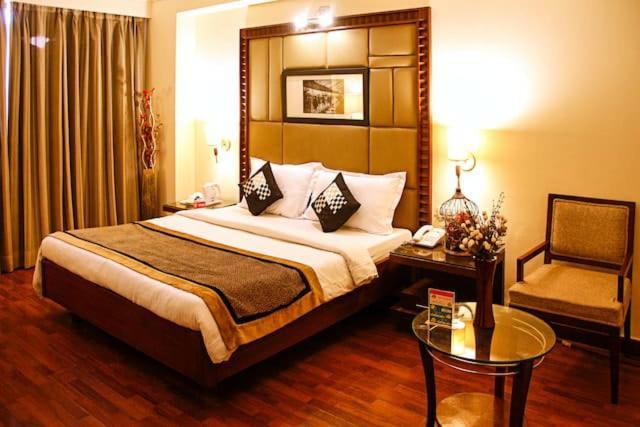 The Bmk Hotel Greater Kailash Delhi (National Capital Territory of India) Dış mekan fotoğraf